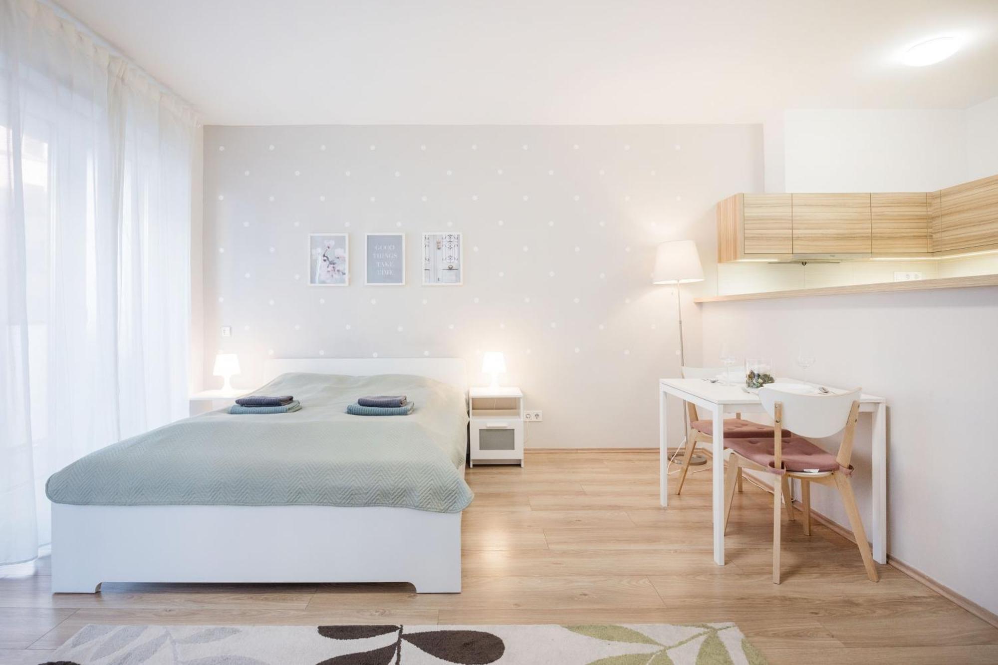 布达佩斯The Chic Crib With Balcony公寓 外观 照片